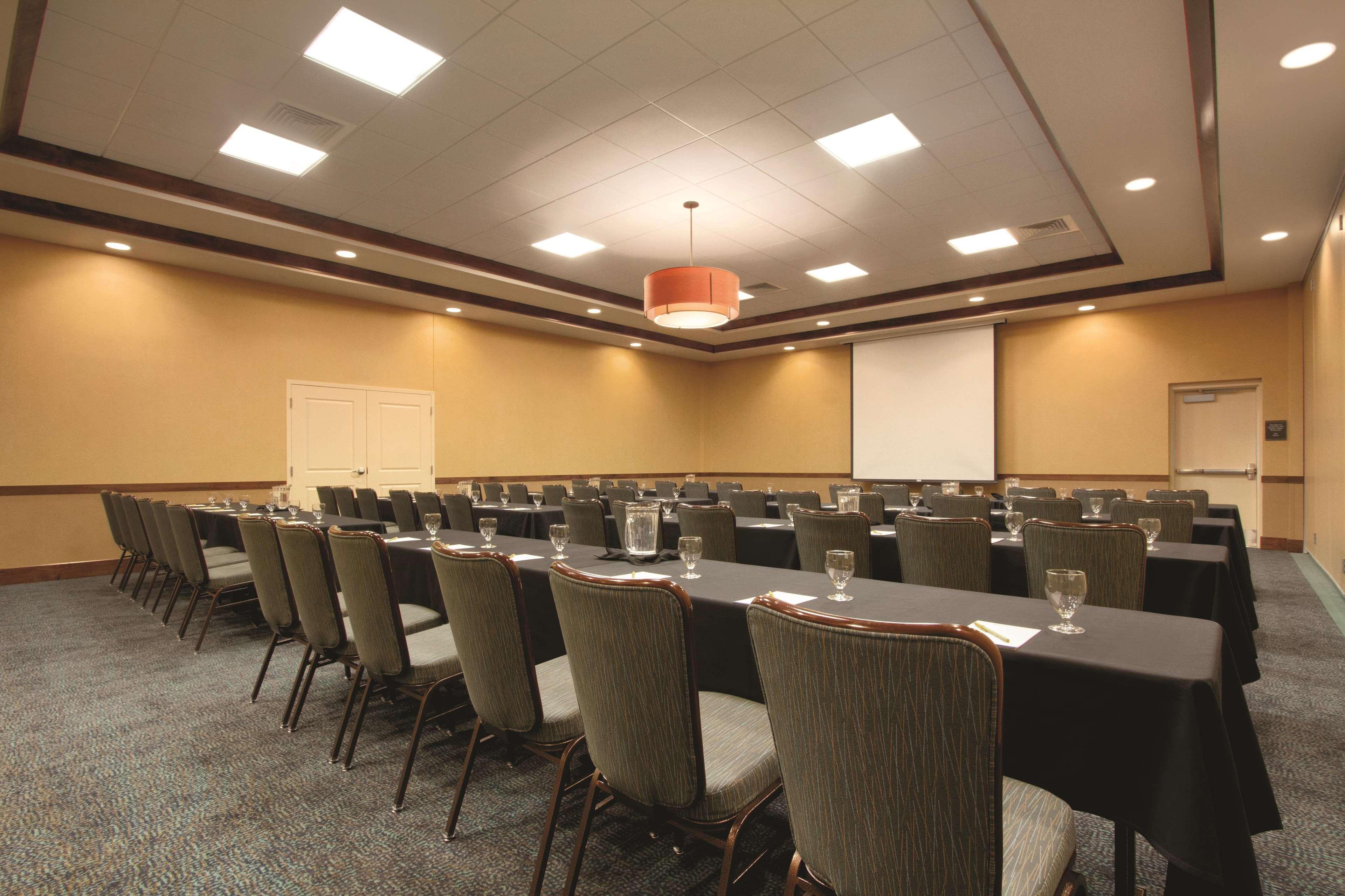 Hilton Garden Inn Oklahoma City/Bricktown Екстериор снимка