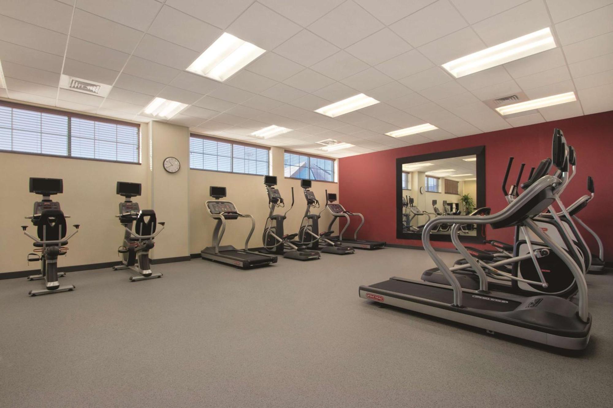 Hilton Garden Inn Oklahoma City/Bricktown Екстериор снимка