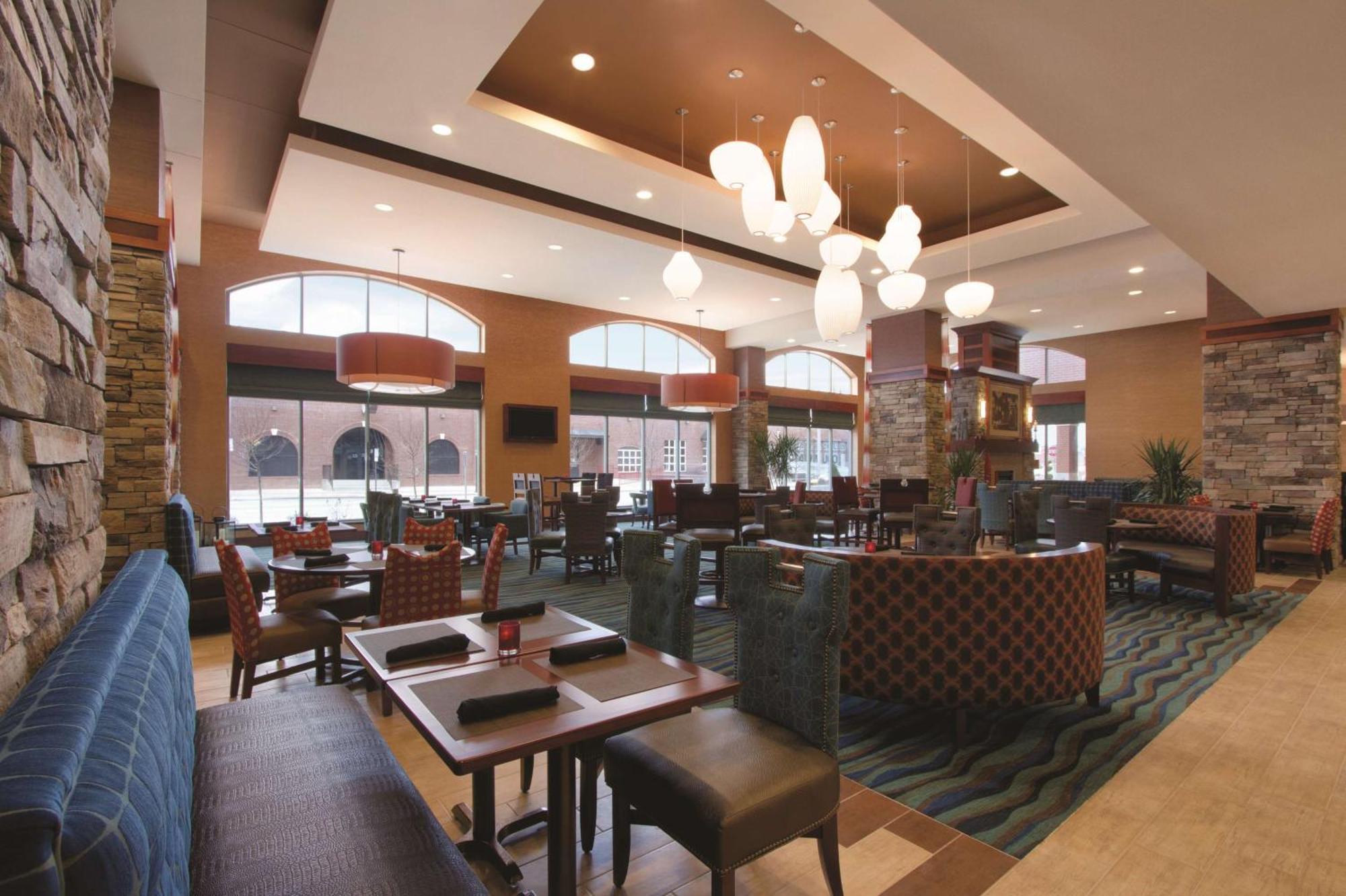 Hilton Garden Inn Oklahoma City/Bricktown Екстериор снимка